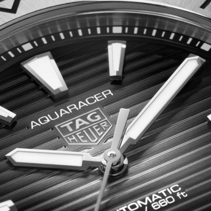 T. H. Aquaracer Professional 200 Date 40mm
