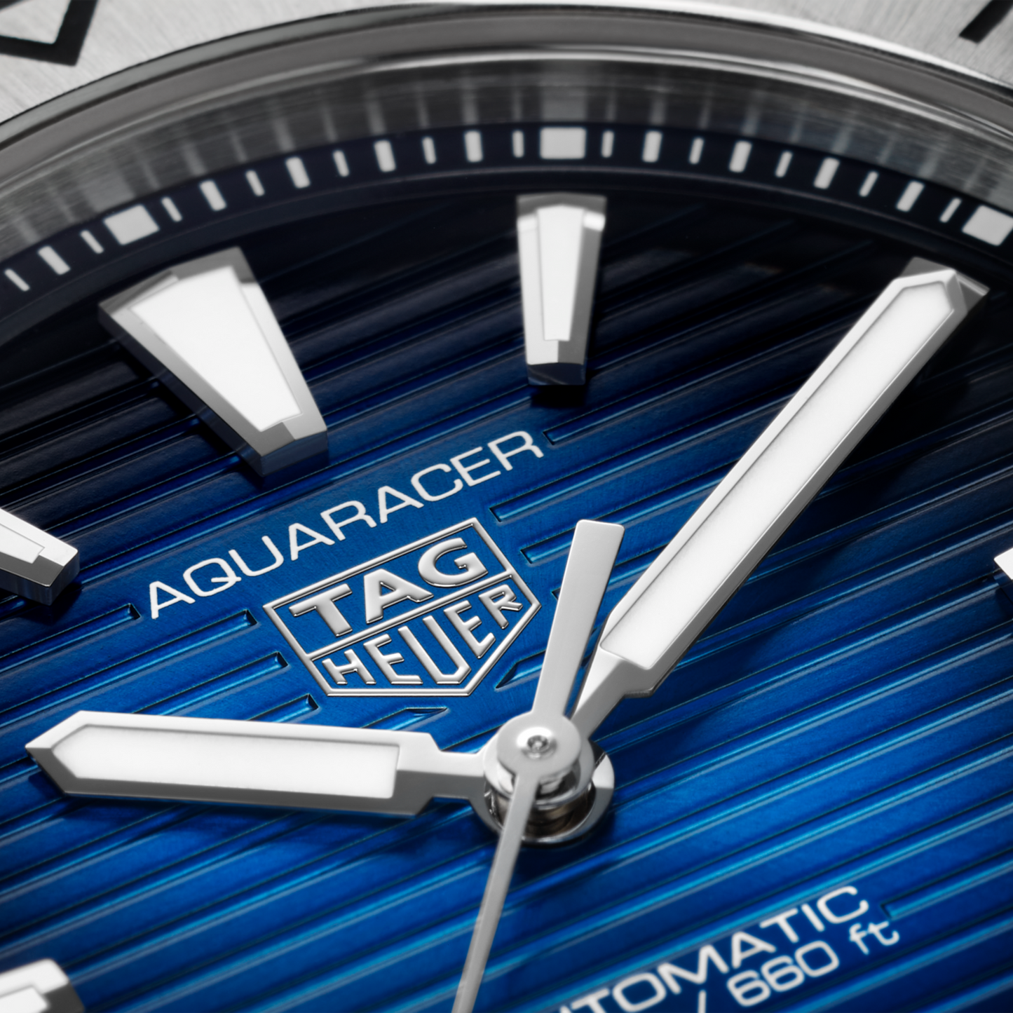 T. H. Aquaracer Professional 200 Date 40mm Blue