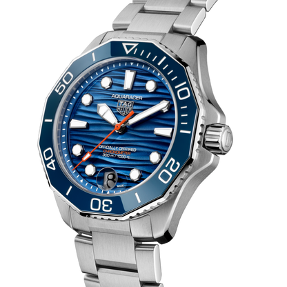 T. H. Aquaracer Professional 300 Date Blue 42mm