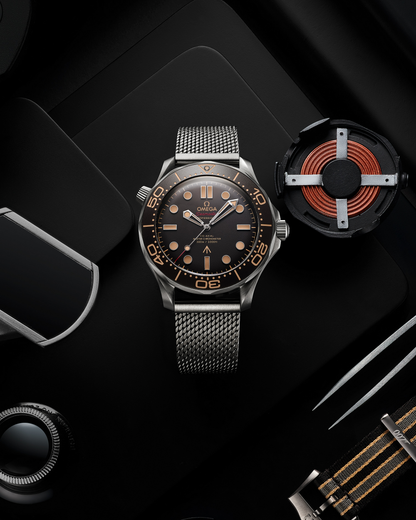 Seamaster Diver 300M 007 Edition 42 mm + FREE Extra NATO Strap